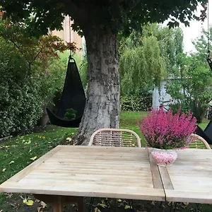  Séjour chez l'habitant Petit Cocon Lillois:cheminée&jardin